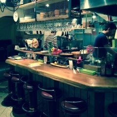 路地裏のタパス　イシオカ