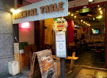 ORIENTAL TABLE（オリエンタル テーブル）