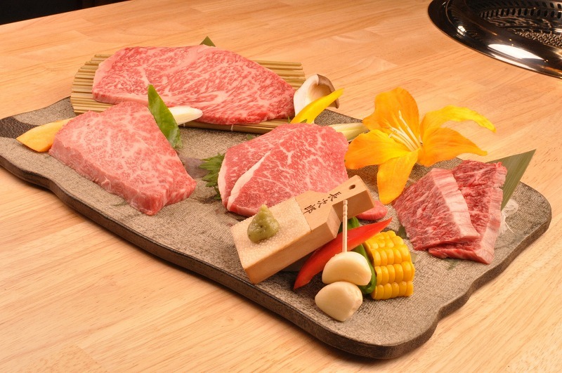 焼肉 とら一