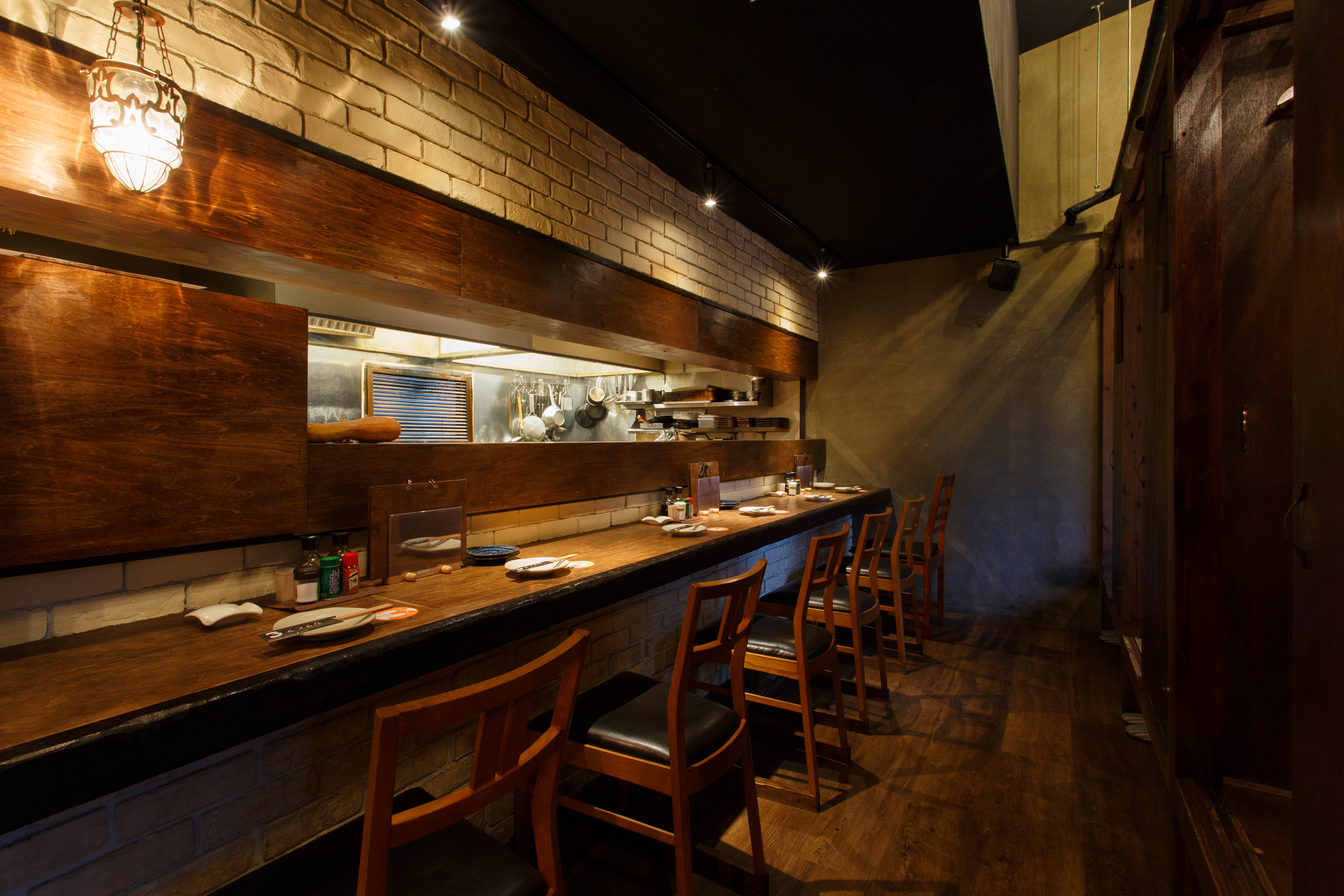 SANZOKU DINING さっさん